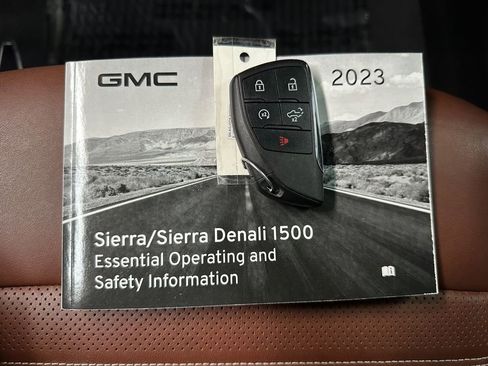 Used 2023 GMC Sierra 1500 Denali Ultimate AWD/4WD image 38