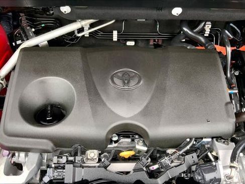 Certified 2024 Toyota RAV4 XLE Premium AWD/4WD image 32