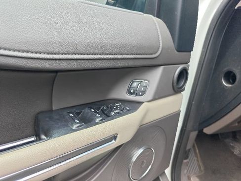 Used 2020 Ford Expedition XLT w/ Equipment Group 202A AWD/4WD image 10