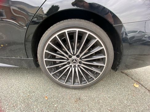 Used 2025 Mercedes-Benz C 300 4MATIC Sedan image 22