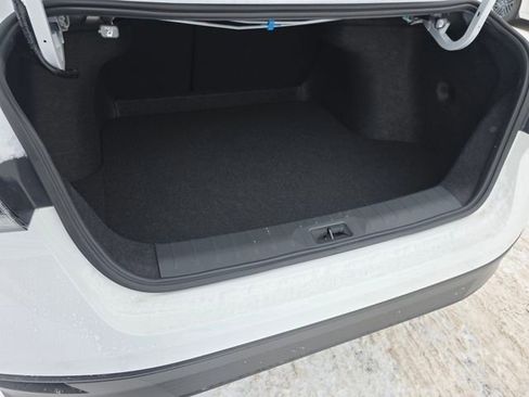 New 2026 Nissan Sentra SV w/ SV Convenience Package FWD image 22