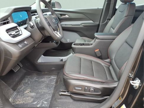 New 2027 Chevrolet Bolt RS FWD image 17