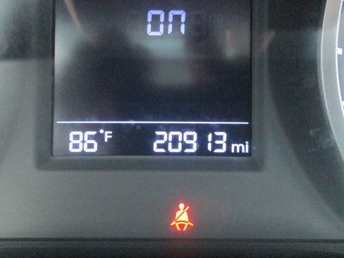 Used 2019 Hyundai Elantra SE image 20