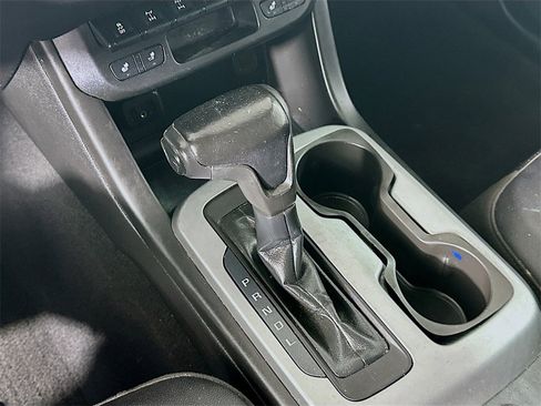 Used 2020 Chevrolet Colorado ZR2 image 16