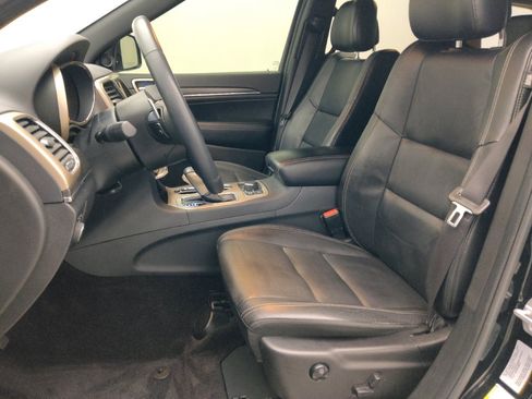 Used 2017 Jeep Grand Cherokee Limited w/ Jeep Active Safety Group AWD/4WD image 17