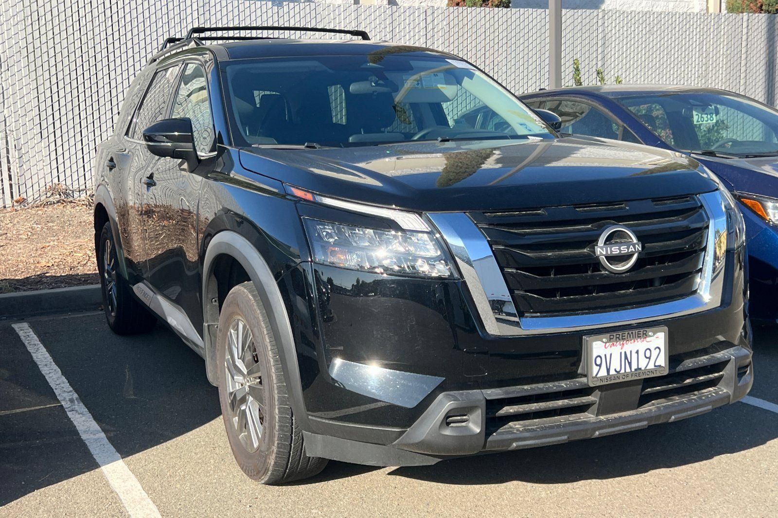Certified 2025 Nissan Pathfinder SV FWD image 5