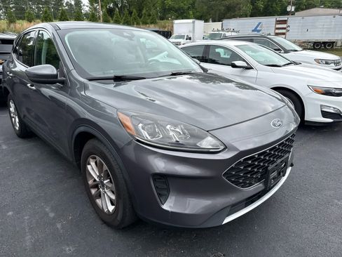 Used 2021 Ford Escape SE w/ Convenience Package FWD image 16