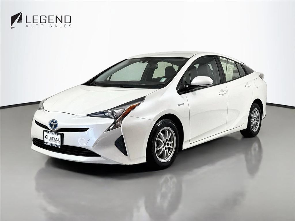 Used 2016 Toyota Prius Four FWD image 1