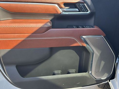 Certified 2024 GMC Sierra 2500 Denali Ultimate image 16