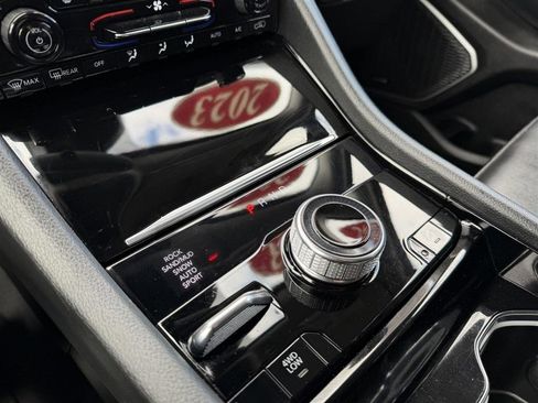 Used 2023 Jeep Grand Cherokee 4WD 4xe image 33