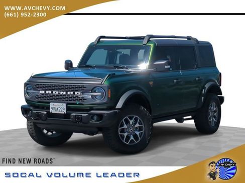 Used 2025 Ford Bronco Badlands AWD/4WD image 1