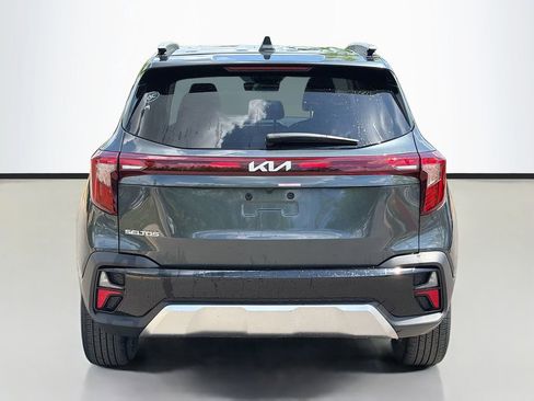 Used 2025 Kia Seltos S FWD image 6
