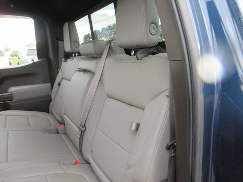 Certified 2022 Chevrolet Silverado 1500 LT Trail Boss w/ Convenience Package II AWD/4WD image 20