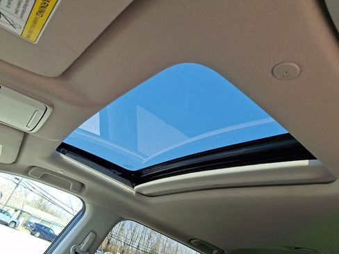 Used 2025 Honda CR-V EX-L image 15