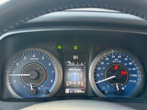 Used 2016 Toyota Sienna Limited image 14