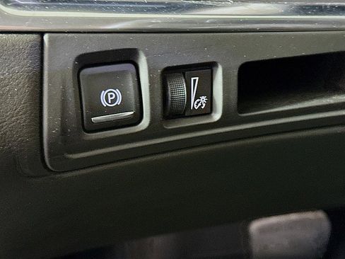 Used 2017 Cadillac XT5 Luxury image 10