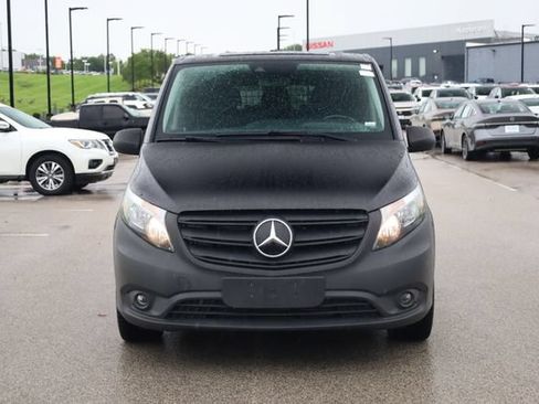 Used 2023 Mercedes-Benz Metris Passenger image 2