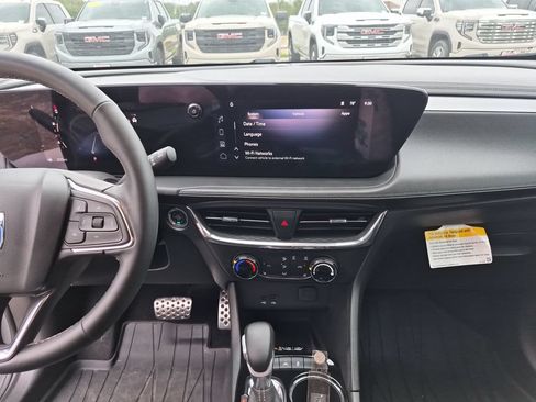 Certified 2026 Buick Encore GX Preferred w/ Advanced Technology Package FWD image 27