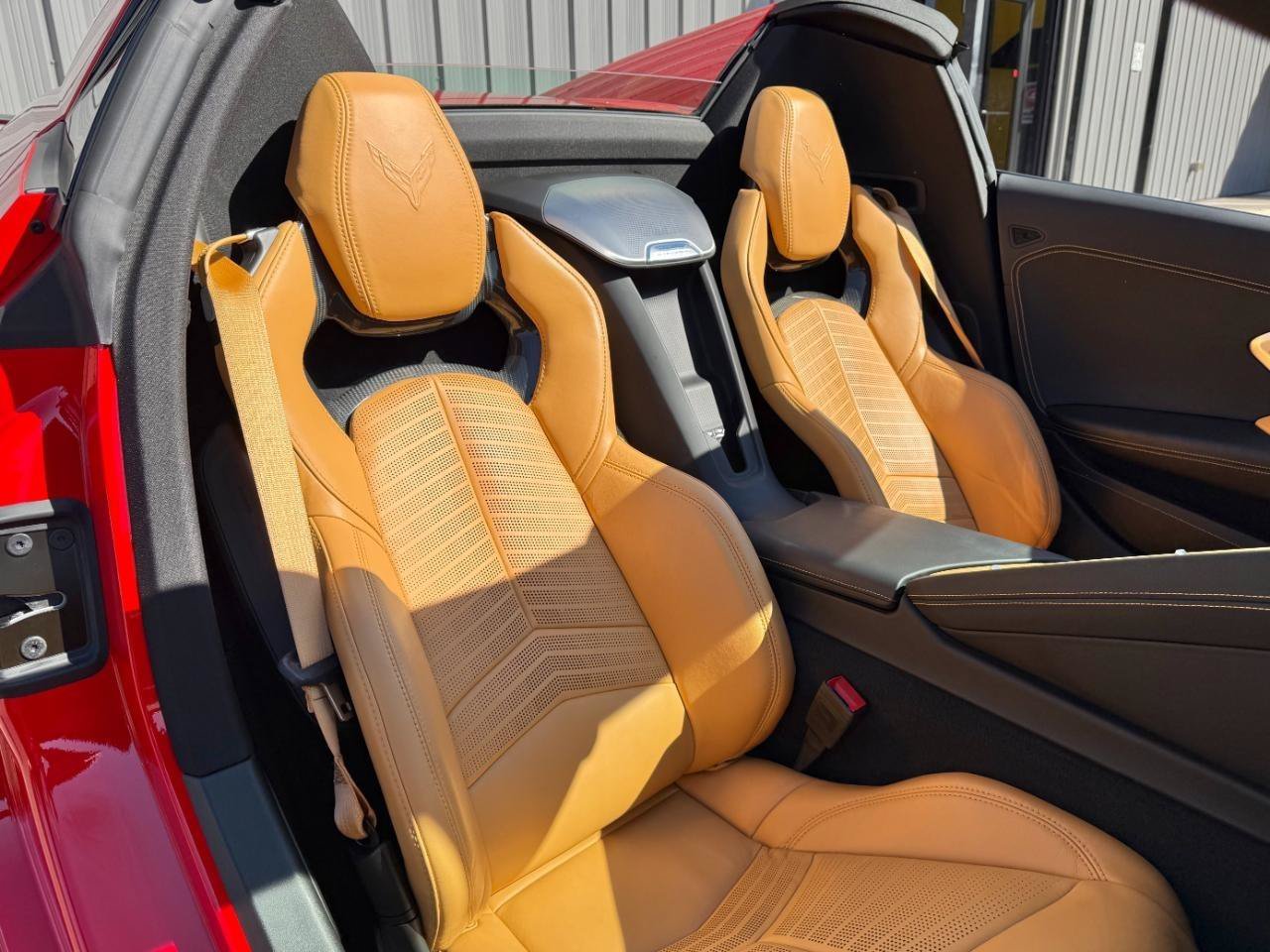 Used 2021 Chevrolet Corvette Stingray Preferred Conv w/ Z51 Performance Package RWD image 17