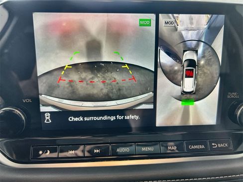 Certified 2021 Nissan Rogue Platinum image 24