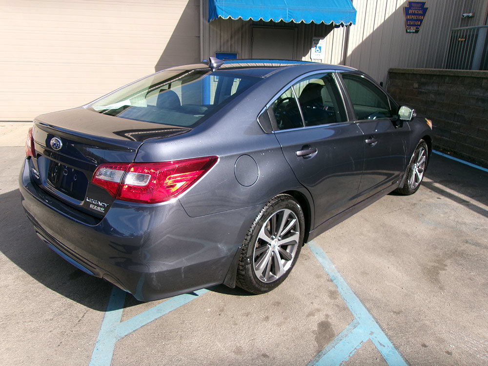 Used 2017 Subaru Legacy 2.5i Limited w/ Popular Package #4 AWD/4WD image 5