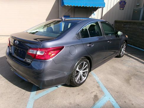Used 2017 Subaru Legacy 2.5i Limited w/ Popular Package #4 AWD/4WD image 5