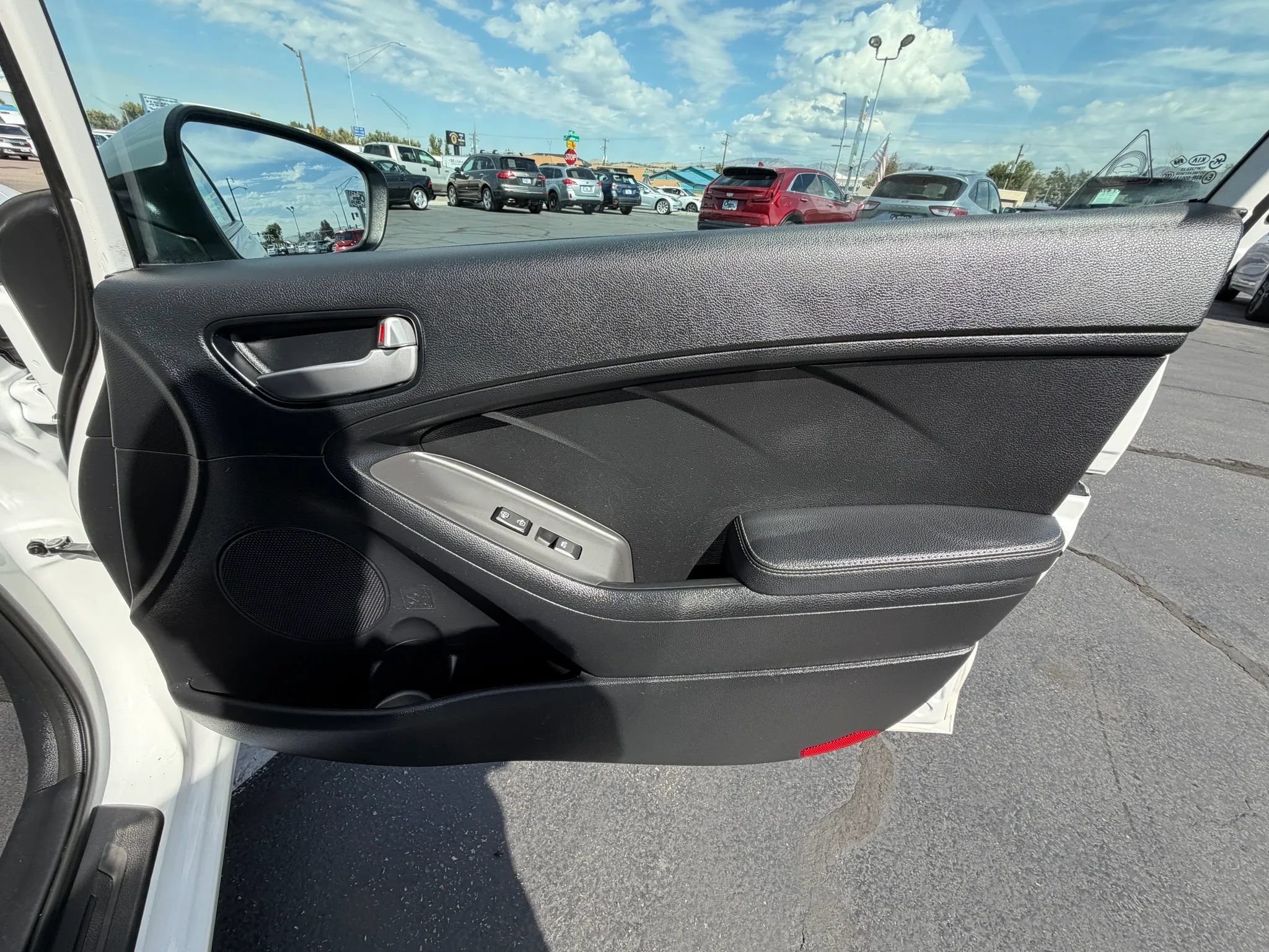 Used 2017 Kia Forte LX w/ LX Popular Plus Package FWD image 15