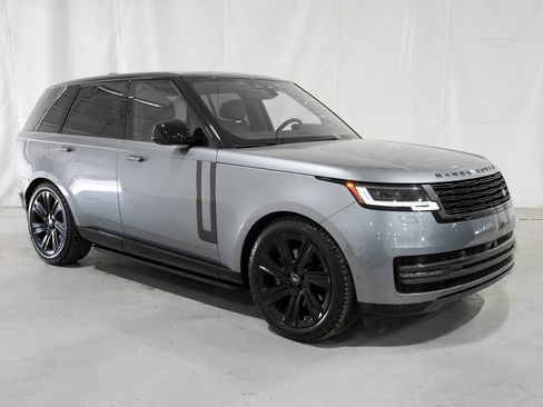 Used 2023 Land Rover Range Rover SE image 8