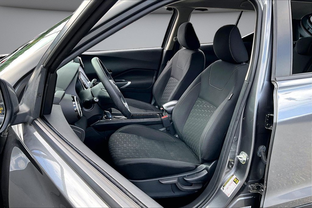 Used 2022 Nissan Kicks SV FWD image 21