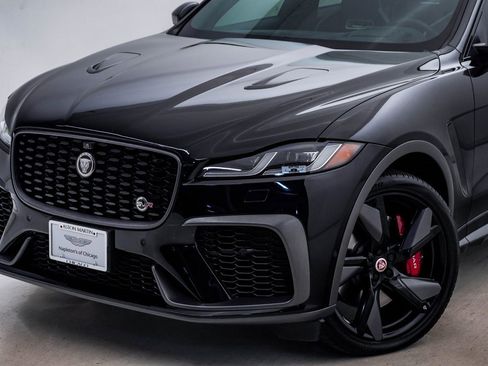Used 2021 Jaguar F-PACE SVR image 4