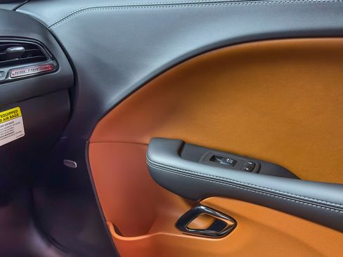 Used 2023 Dodge Challenger SRT Hellcat w/ Driver Convenience Group image 61