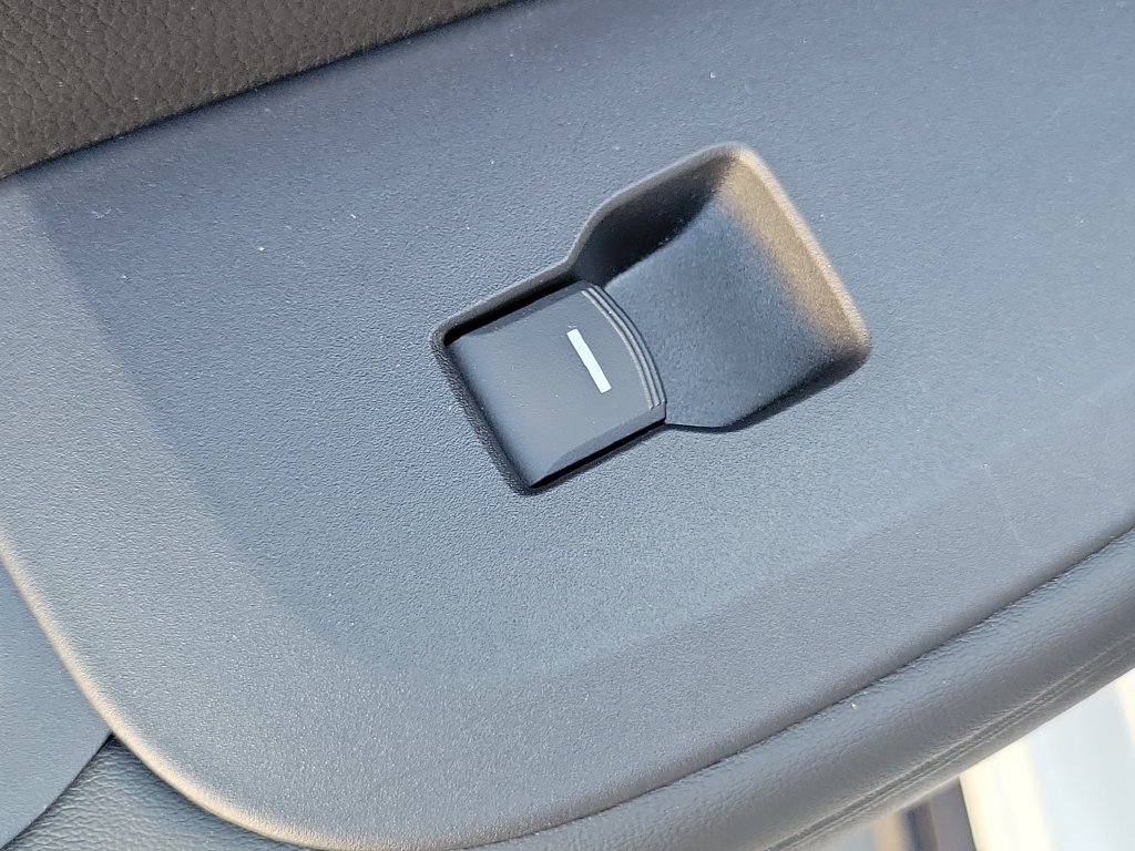 Certified 2025 Honda HR-V LX image 16