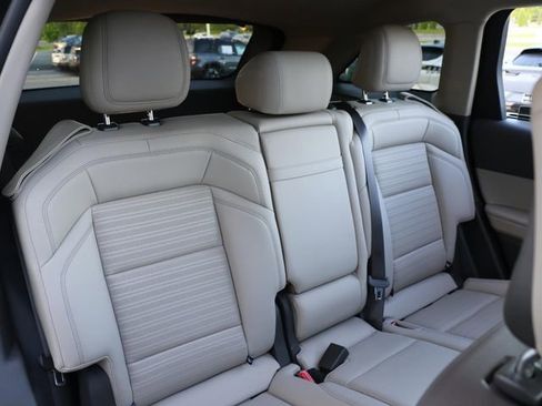 Used 2024 Lincoln Nautilus Reserve w/ Equipment Group 203A AWD/4WD image 12