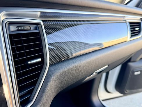 Used 2017 Porsche Macan GTS image 37