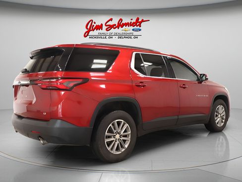 Used 2023 Chevrolet Traverse LT FWD image 6