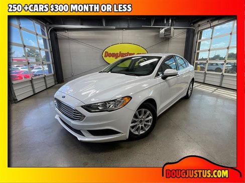 Used 2018 Ford Fusion S FWD image 1