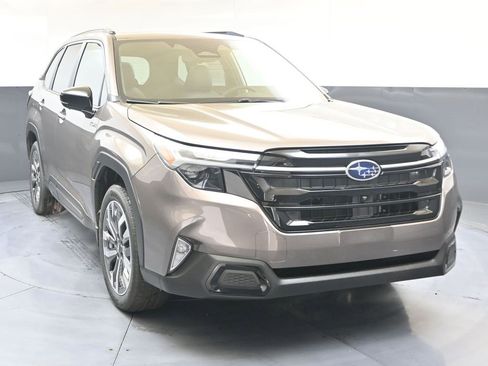 New 2025 Subaru Forester Touring image 8