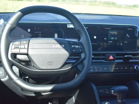New 2026 Kia Sportage SX FWD image 22