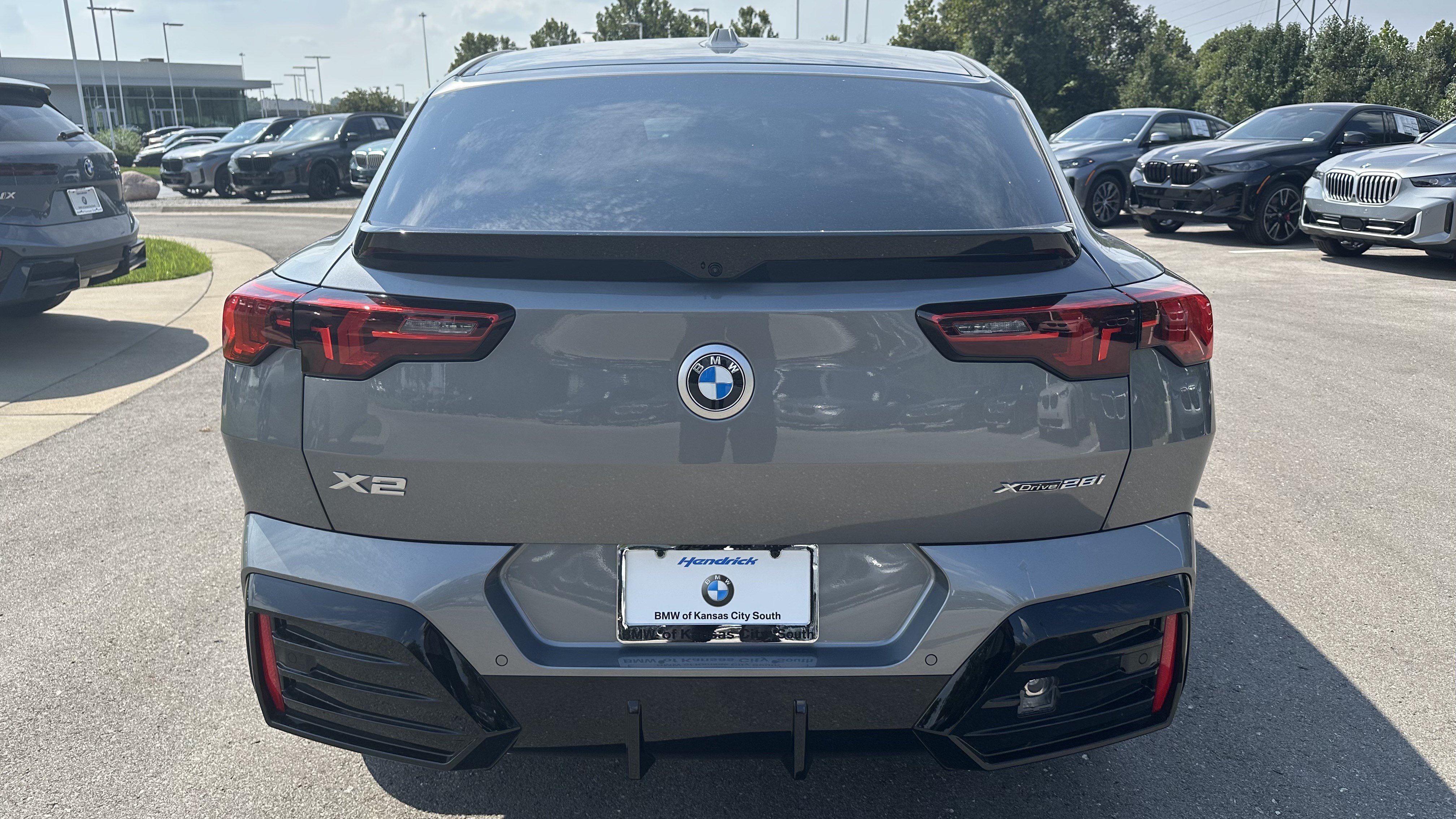 Used 2026 BMW X2 xDrive28i w/ Technology Package AWD/4WD image 9