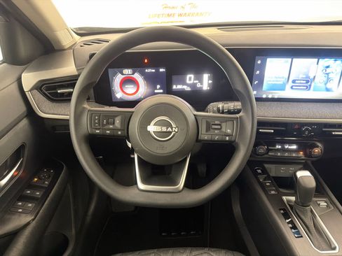 New 2026 Nissan Kicks SV FWD image 17