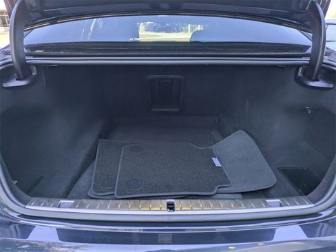 Used 2020 BMW 750i xDrive w/ Executive Package image 10