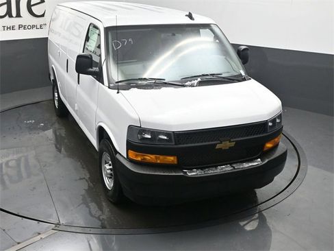 New 2025 Chevrolet Express 2500 w/ Driver Convenience Package image 25