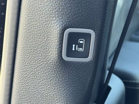 New 2026 Chrysler Pacifica Select image 35