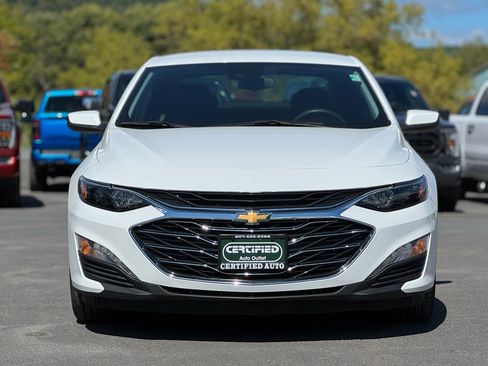 Used 2023 Chevrolet Malibu LT image 2