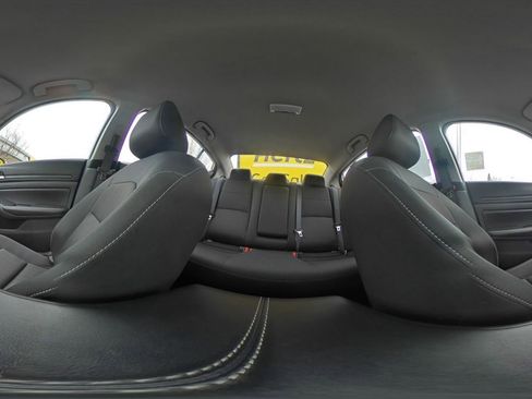 Used 2025 Nissan Altima 2.5 SV image 37