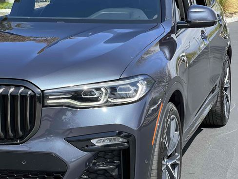 Used 2022 BMW X7 xDrive40i w/ M Sport Package AWD/4WD image 65