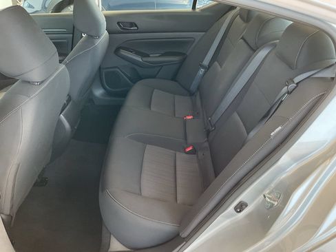 Used 2024 Nissan Altima 2.5 SV AWD/4WD image 20