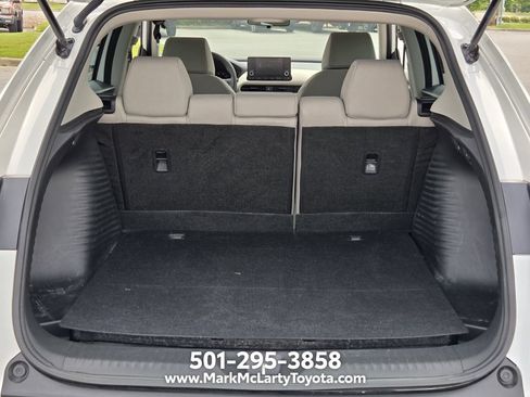 Used 2025 Honda HR-V LX image 13