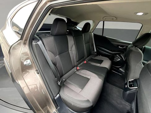 Used 2024 Subaru Outback Premium AWD/4WD image 28