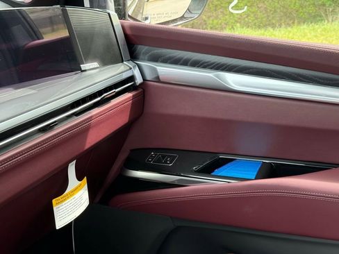 New 2026 Cadillac Escalade Luxury w/ Touring Package image 33